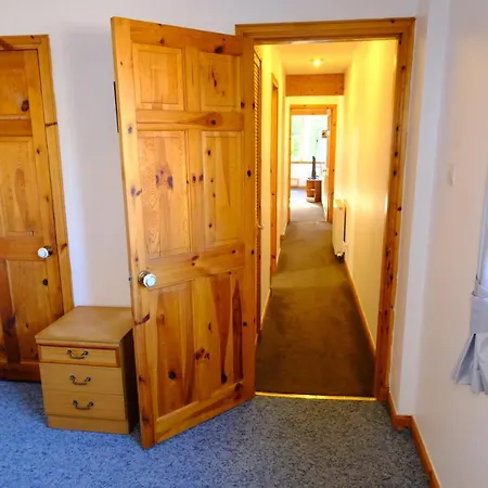 Lovely 1-Bedroom Apartment With Free Parking Inverness Exterior photo